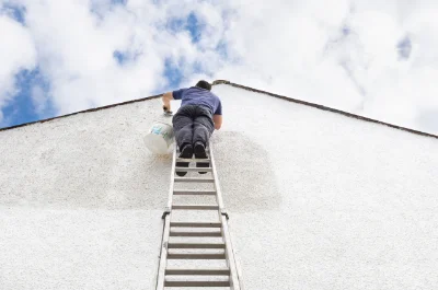 Peinture extérieure à Saint-Planchers — façades et ravalement